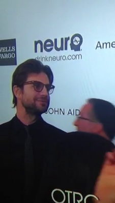 Elton-john-foundation-oscar-party-arrivals-screencaps-feb-24th-2013-0019.png