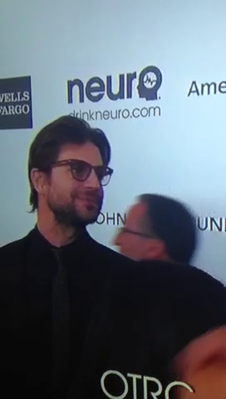 Elton-john-foundation-oscar-party-arrivals-screencaps-feb-24th-2013-0020.png