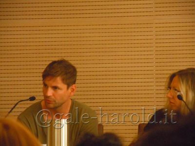 Night-itacon-panel-by-krim-sept-2nd-2012-001.jpg