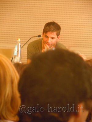 Night-itacon-panel-by-krim-sept-2nd-2012-011.jpg