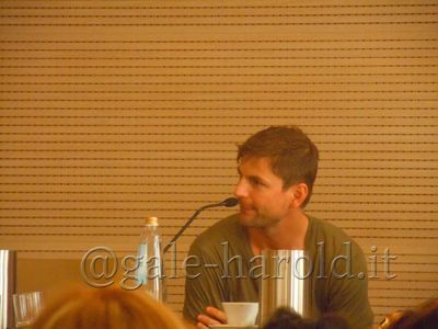 Night-itacon-panel-by-krim-sept-2nd-2012-020.jpg