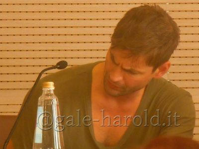 Night-itacon-panel-by-krim-sept-2nd-2012-035.jpg