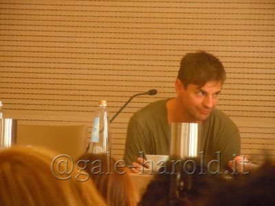 Night-itacon-panel-by-krim-sept-2nd-2012-042.jpg