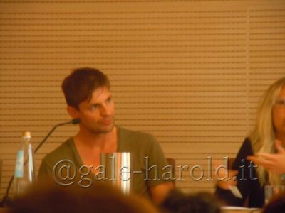 Night-itacon-panel-by-krim-sept-2nd-2012-059.jpg