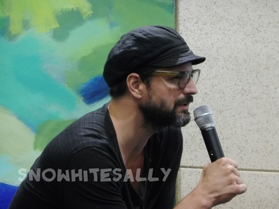 Bilbao-gale-harold-fanmeet-panel-by-sally-sept-27th-2015-025.jpg