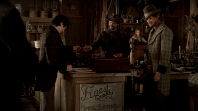 Deadwood-3x08-screencaps-0905.png