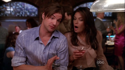 Desperate-housewives-5x01-screencaps-0338.png