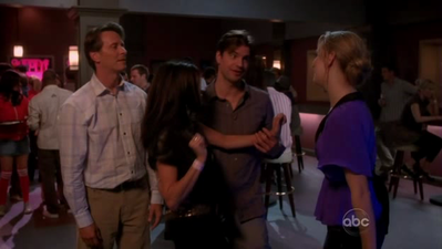 Desperate-housewives-5x08-screencaps-0233.png