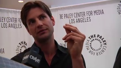 Hellcats-paleyfest-red-carpet-interview-part2-screencaps-sept-15th-2010-020.png