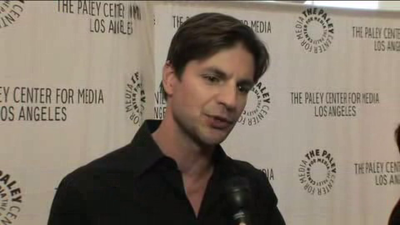 Hellcats-paleyfest-red-carpet-interview-part3-screencaps-sept-15th-2010-0054.png