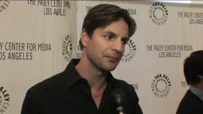 Hellcats-paleyfest-red-carpet-interview-part3-screencaps-sept-15th-2010-0071.png