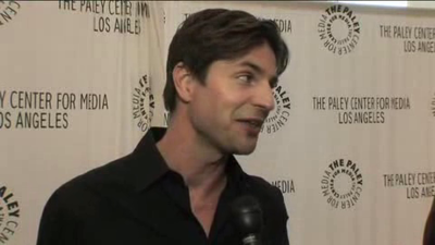 Hellcats-paleyfest-red-carpet-interview-part3-screencaps-sept-15th-2010-0160.png