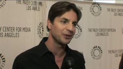 Hellcats-paleyfest-red-carpet-interview-part3-screencaps-sept-15th-2010-0177.png