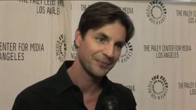 Hellcats-paleyfest-red-carpet-interview-part3-screencaps-sept-15th-2010-0234.png