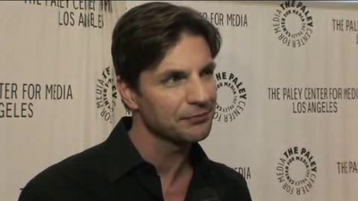 Hellcats-paleyfest-red-carpet-interview-part3-screencaps-sept-15th-2010-0246.png