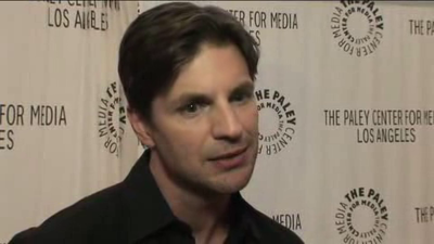 Hellcats-paleyfest-red-carpet-interview-part3-screencaps-sept-15th-2010-0278.png