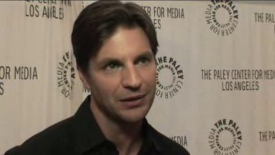 Hellcats-paleyfest-red-carpet-interview-part3-screencaps-sept-15th-2010-0290.png