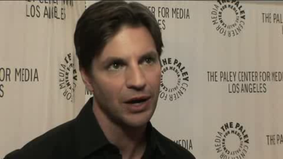 Hellcats-paleyfest-red-carpet-interview-part3-screencaps-sept-15th-2010-0291.png