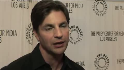 Hellcats-paleyfest-red-carpet-interview-part3-screencaps-sept-15th-2010-0294.png