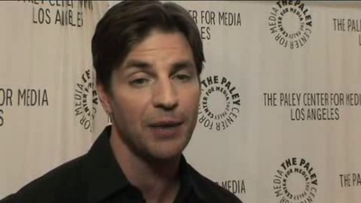 Hellcats-paleyfest-red-carpet-interview-part3-screencaps-sept-15th-2010-0306.png