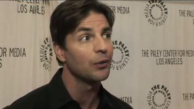 Hellcats-paleyfest-red-carpet-interview-part3-screencaps-sept-15th-2010-0313.png