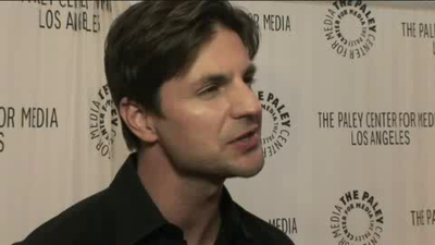 Hellcats-paleyfest-red-carpet-interview-part3-screencaps-sept-15th-2010-0315.png