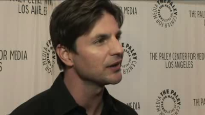 Hellcats-paleyfest-red-carpet-interview-part3-screencaps-sept-15th-2010-0316.png