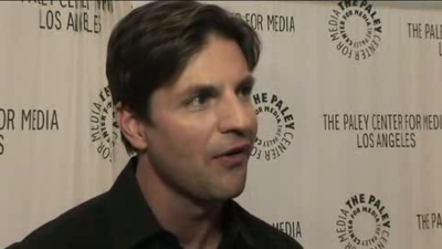 Hellcats-paleyfest-red-carpet-interview-part3-screencaps-sept-15th-2010-0321.png