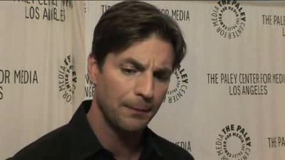 Hellcats-paleyfest-red-carpet-interview-part3-screencaps-sept-15th-2010-0333.png