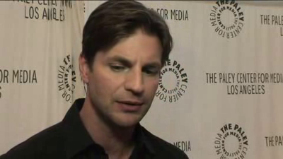 Hellcats-paleyfest-red-carpet-interview-part3-screencaps-sept-15th-2010-0339.png