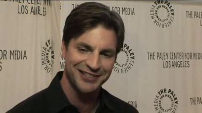 Hellcats-paleyfest-red-carpet-interview-part3-screencaps-sept-15th-2010-0358.png