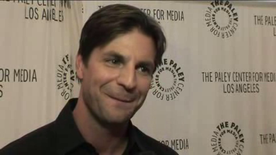 Hellcats-paleyfest-red-carpet-interview-part3-screencaps-sept-15th-2010-0367.png