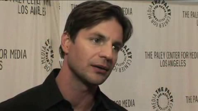 Hellcats-paleyfest-red-carpet-interview-part3-screencaps-sept-15th-2010-0383.png