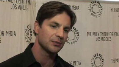 Hellcats-paleyfest-red-carpet-interview-part3-screencaps-sept-15th-2010-0391.png