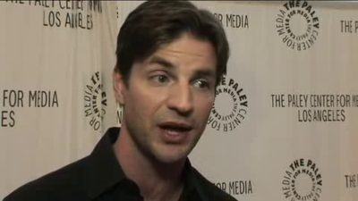 Hellcats-paleyfest-red-carpet-interview-part3-screencaps-sept-15th-2010-0465.png