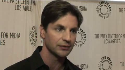 Hellcats-paleyfest-red-carpet-interview-part3-screencaps-sept-15th-2010-0479.png