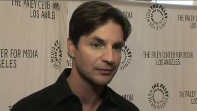 Hellcats-paleyfest-red-carpet-interview-part3-screencaps-sept-15th-2010-0550.png