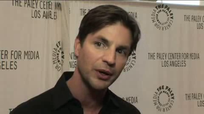 Hellcats-paleyfest-red-carpet-interview-part3-screencaps-sept-15th-2010-0564.png