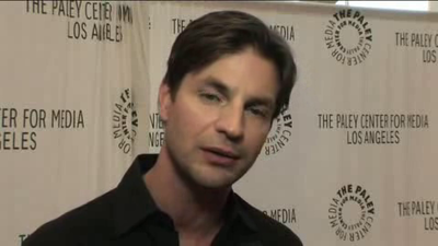 Hellcats-paleyfest-red-carpet-interview-part3-screencaps-sept-15th-2010-0566.png