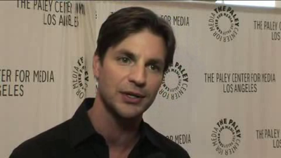 Hellcats-paleyfest-red-carpet-interview-part3-screencaps-sept-15th-2010-0578.png