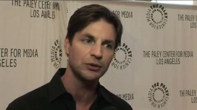 Hellcats-paleyfest-red-carpet-interview-part3-screencaps-sept-15th-2010-0580.png