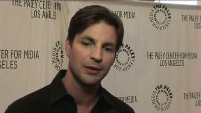 Hellcats-paleyfest-red-carpet-interview-part3-screencaps-sept-15th-2010-0586.png