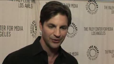 Hellcats-paleyfest-red-carpet-interview-part3-screencaps-sept-15th-2010-0631.png