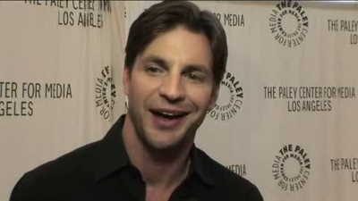 Hellcats-paleyfest-red-carpet-interview-part3-screencaps-sept-15th-2010-0650.png