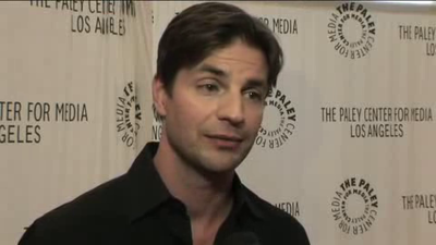 Hellcats-paleyfest-red-carpet-interview-part3-screencaps-sept-15th-2010-0680.png