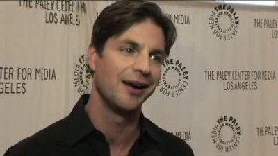 Hellcats-paleyfest-red-carpet-interview-part3-screencaps-sept-15th-2010-0694.png