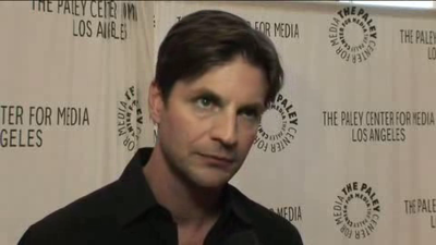 Hellcats-paleyfest-red-carpet-interview-part3-screencaps-sept-15th-2010-0733.png