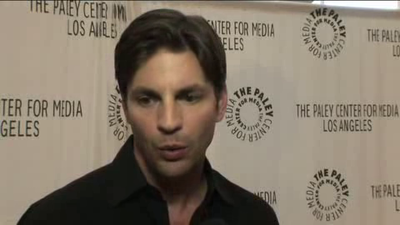 Hellcats-paleyfest-red-carpet-interview-part3-screencaps-sept-15th-2010-0762.png