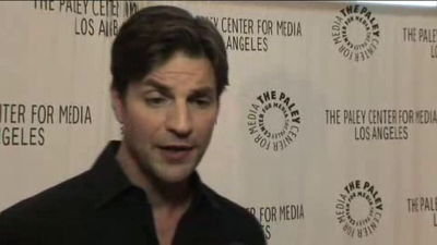 Hellcats-paleyfest-red-carpet-interview-part3-screencaps-sept-15th-2010-0769.png