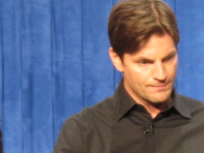 Hellcats-paleyfest-fall-cw-preview-panel-by-amelialourdes-sept-15th-2010-013.jpg